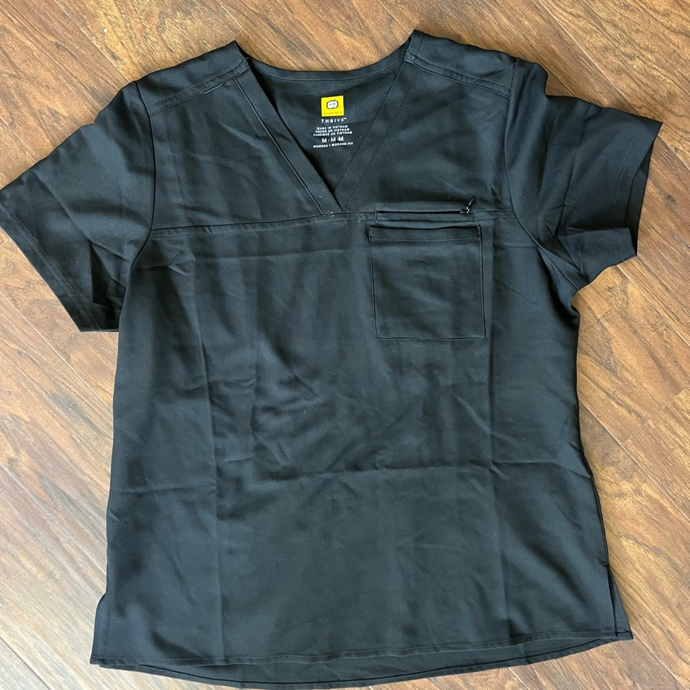 WonderWink Black V-Neck Short Sleeve Top